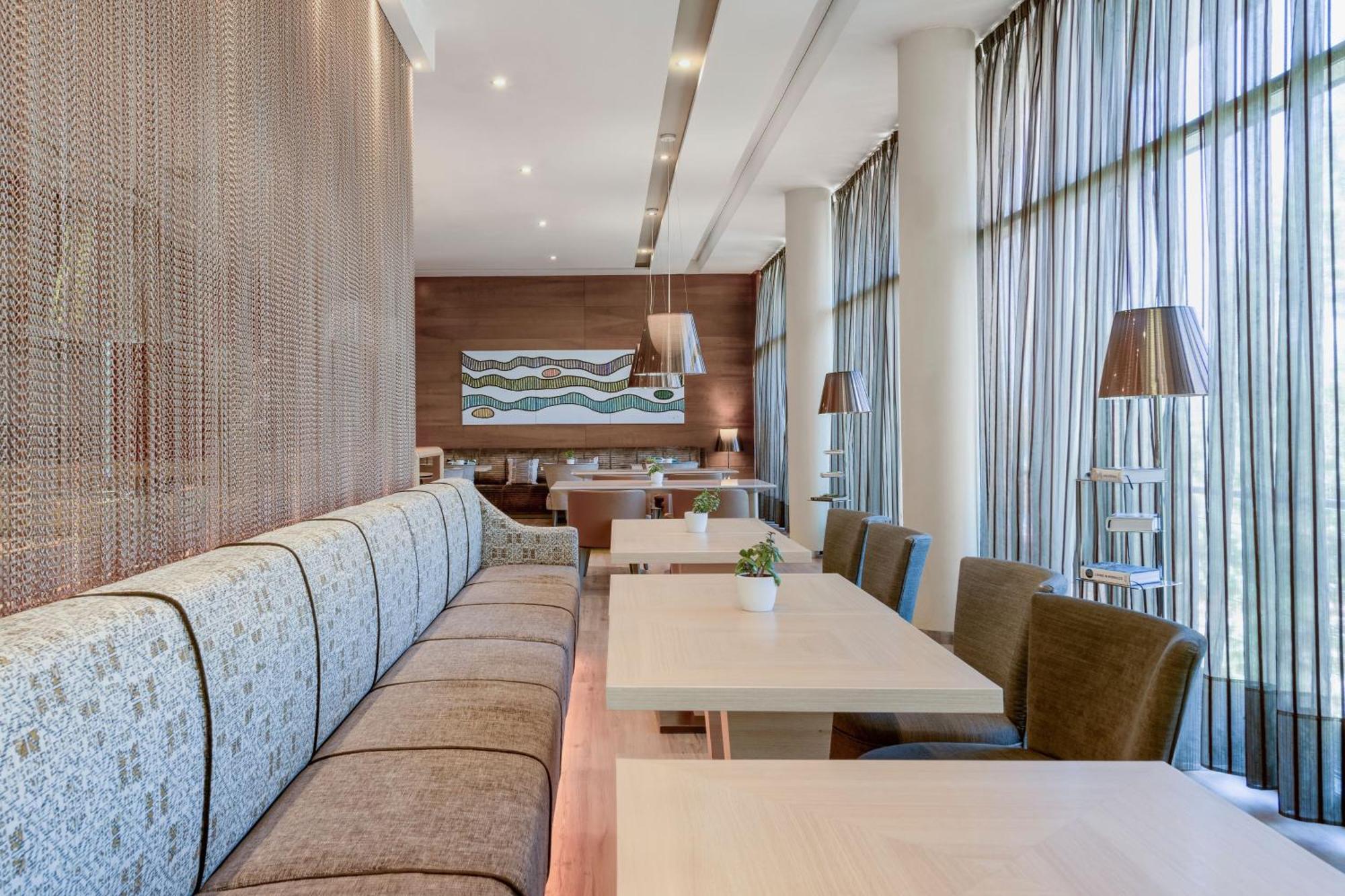 Ac Hotel Guadalajara By Marriott, Spain Экстерьер фото