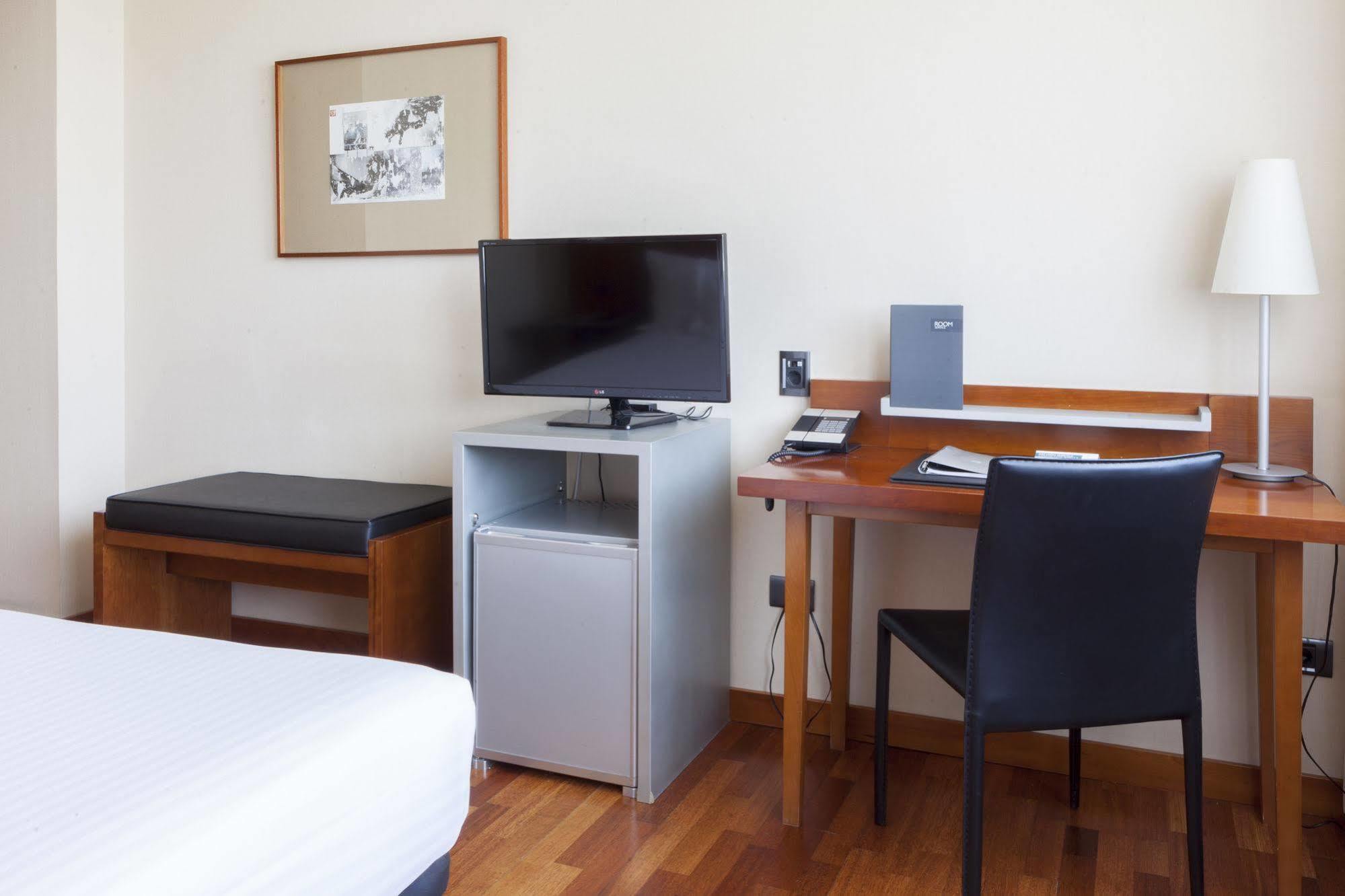 Ac Hotel Guadalajara By Marriott, Spain Экстерьер фото